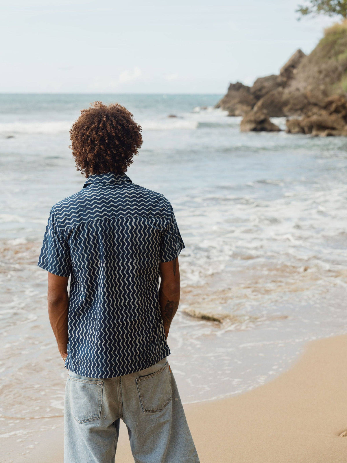 Men’s Organic Cotton Dabu Print Shirt - Indigo Zig Zag