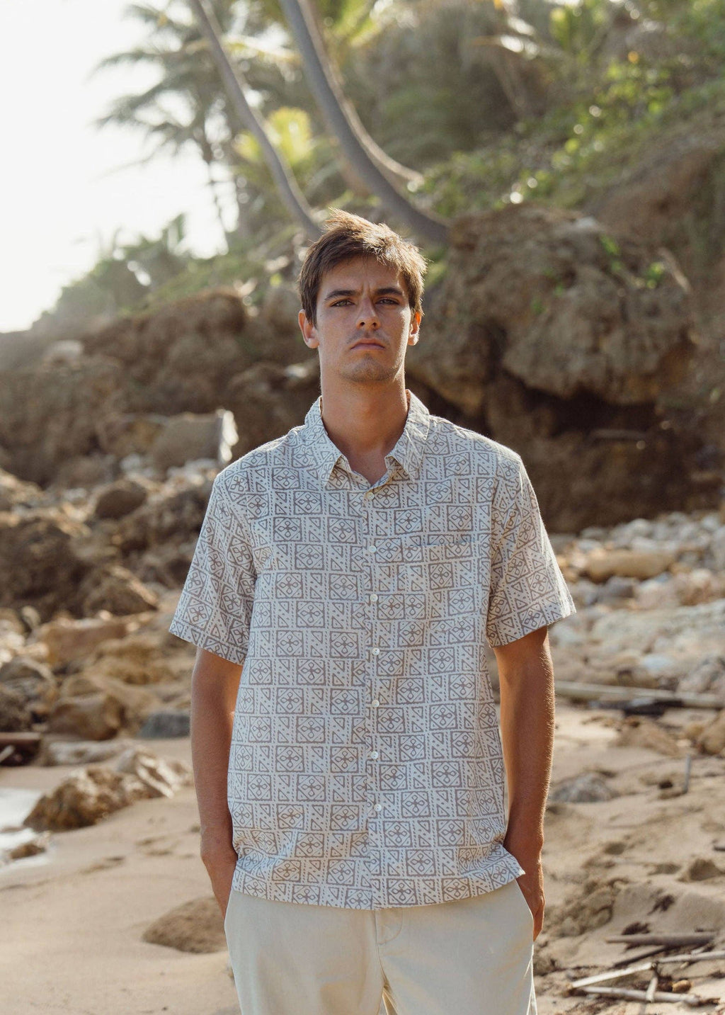 Men’s Organic Cotton Short Sleeve Button-Down | Sand Stone