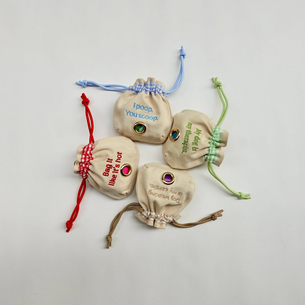 Lucky Pouch Poop Bag Holder | Oat