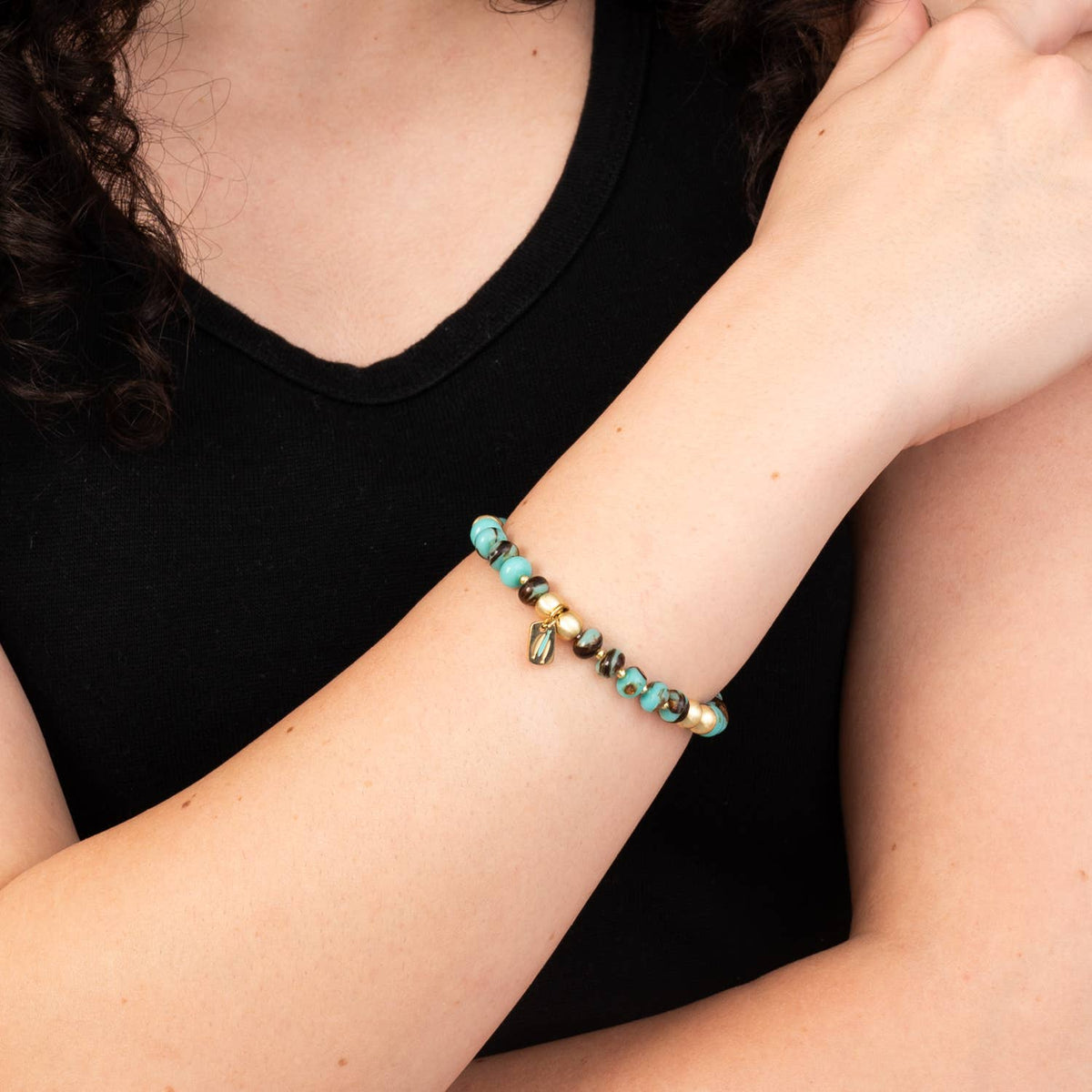 5 & 2 Bracelet Gold