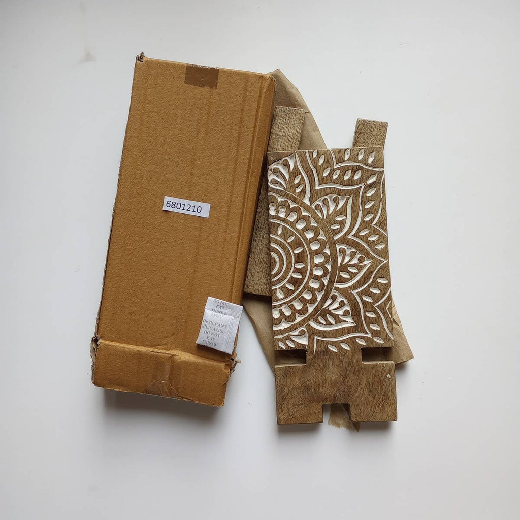 Vasai Mango Wood Phone Stand - Mandala *